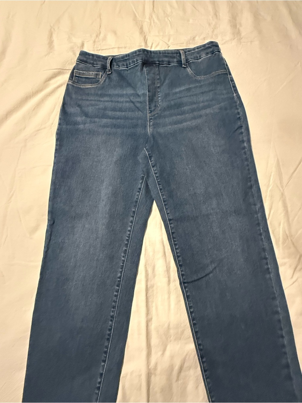 Time and Tru Women's Straight-Leg Jeans in Medium Blue Wash